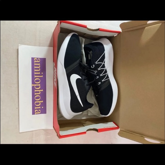 womens nike vtr black